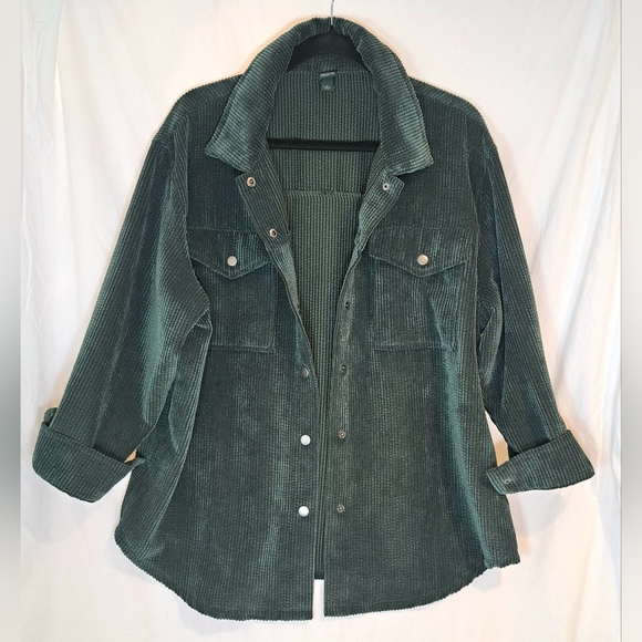 Forest green long sleeved oversized corduroy shirt jacket - Picture 7 of 10